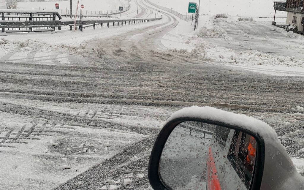 2021 11 02 Verkehrsbehinderungen Schnee W 1600 H 0 A5c6a