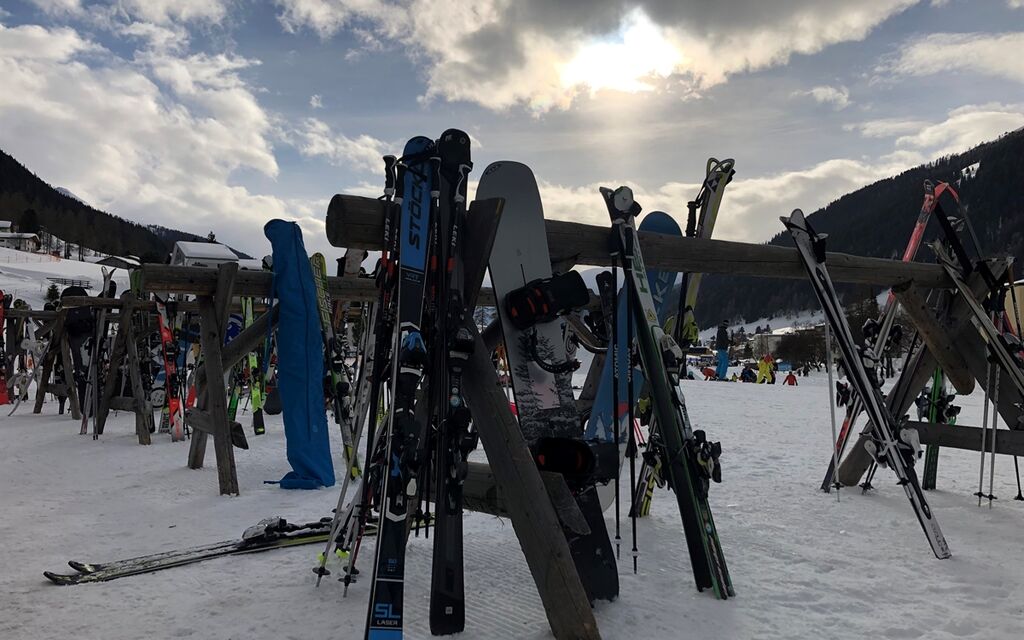 2022 02 15 Skidiebstahl Davos W 1200 H 0 Ec177