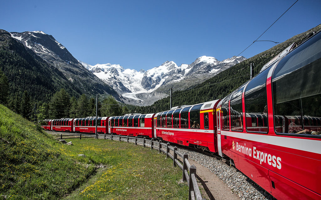 Bernina Express Mit Morteratschgletscher 821cf 1