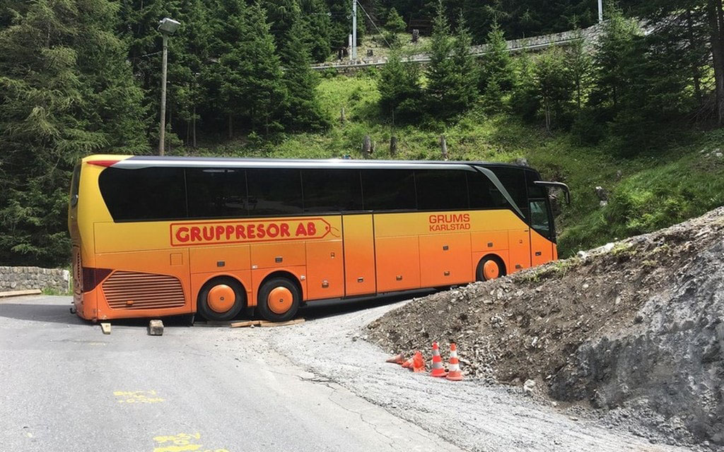 2018 07 17 Preda Car Blockiert Pass W 1200 H 0 Fd676