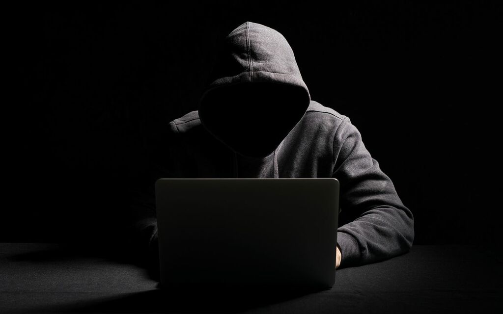 Molestatore Criminale Internet 9626d