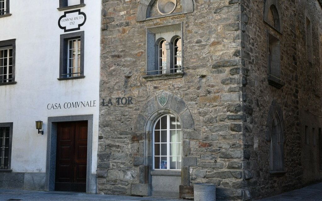 Casa Torre Poschiavo SV Giunta Cbe5f 3e70b